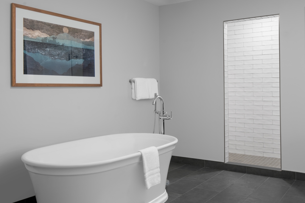 Casanova Suite Bathroom Angle 1