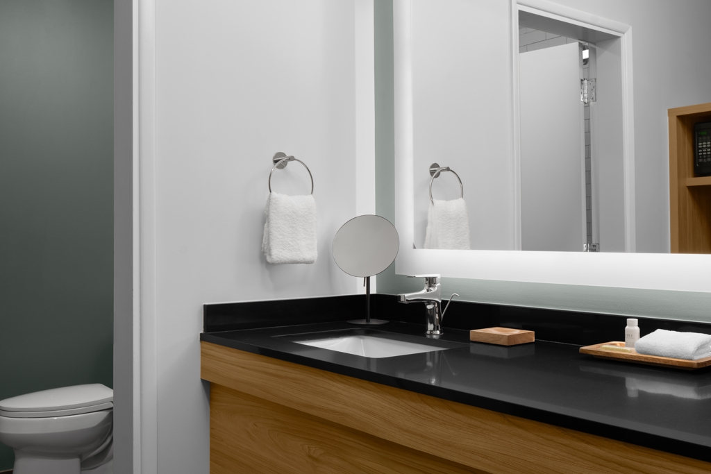 Standard Vanity