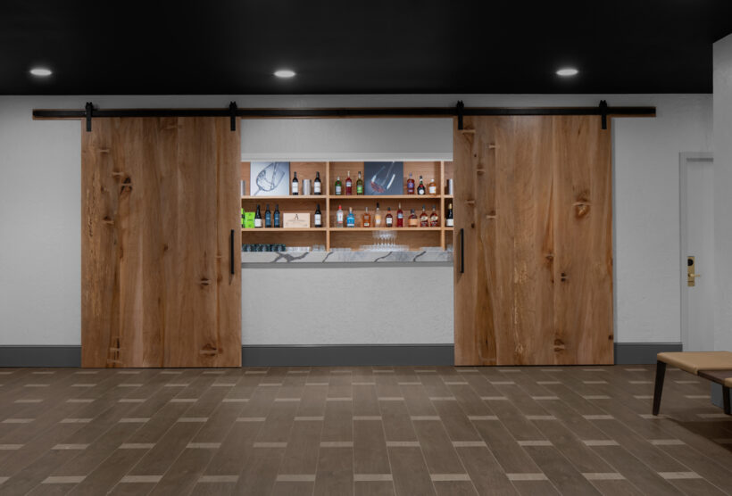 Willamette Bar in Pre-function space